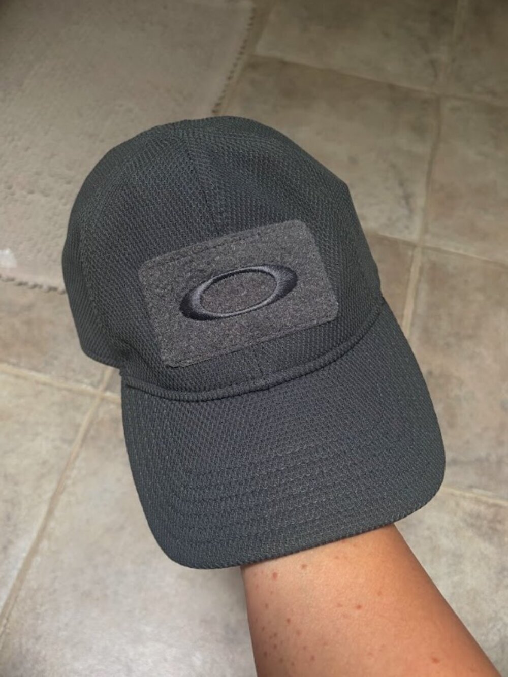 Oakley Hydrolix SI Logo Patch Mesh Curved Fitted Paneled Tactical Baseball Cap